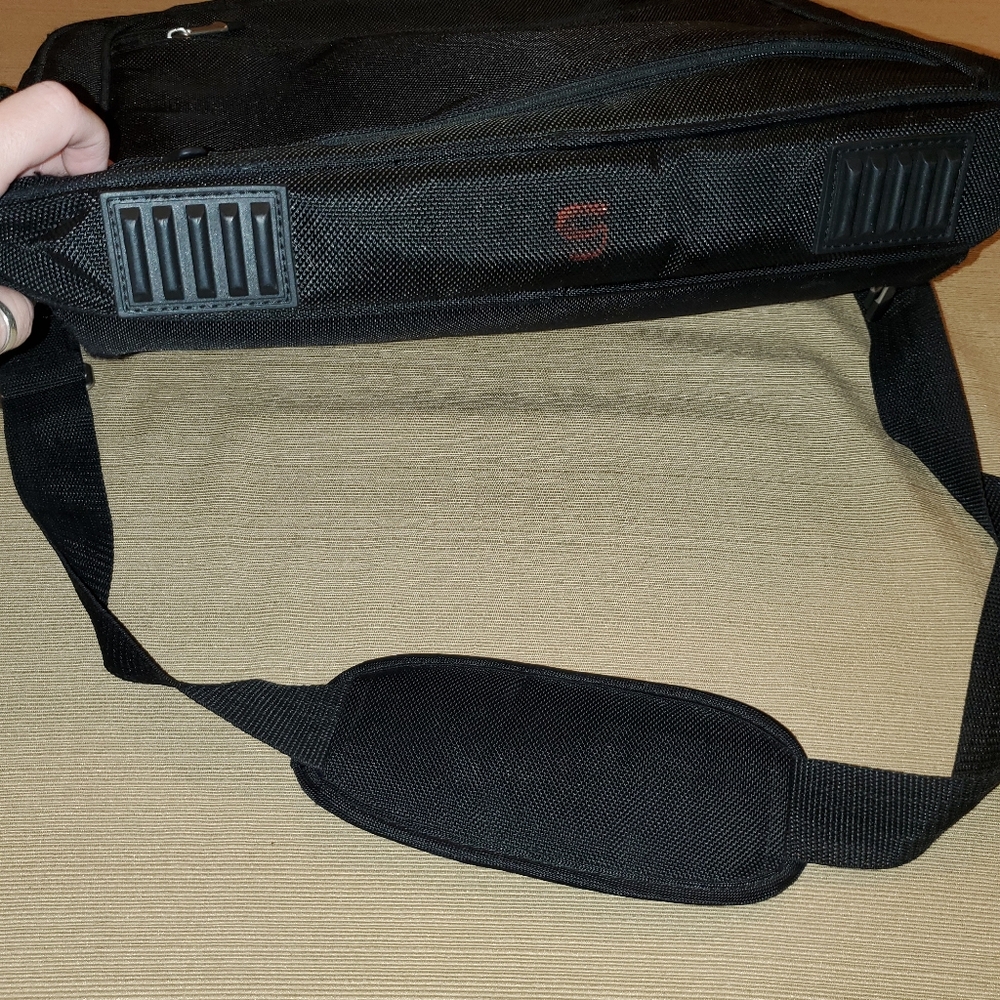 Used laptop briefcase 🌞 - Picture 8 of 8